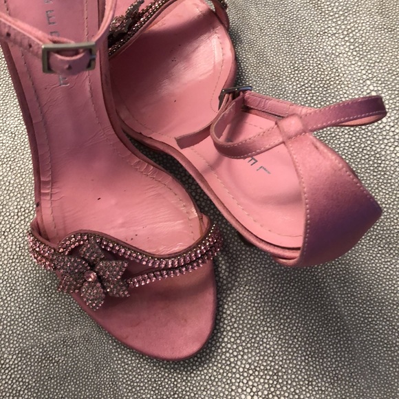 LERRE Handmade in Italy Pink Silk 3.5” heel Rhinestone Flower Size 37 Sandals - Picture 10 of 12
